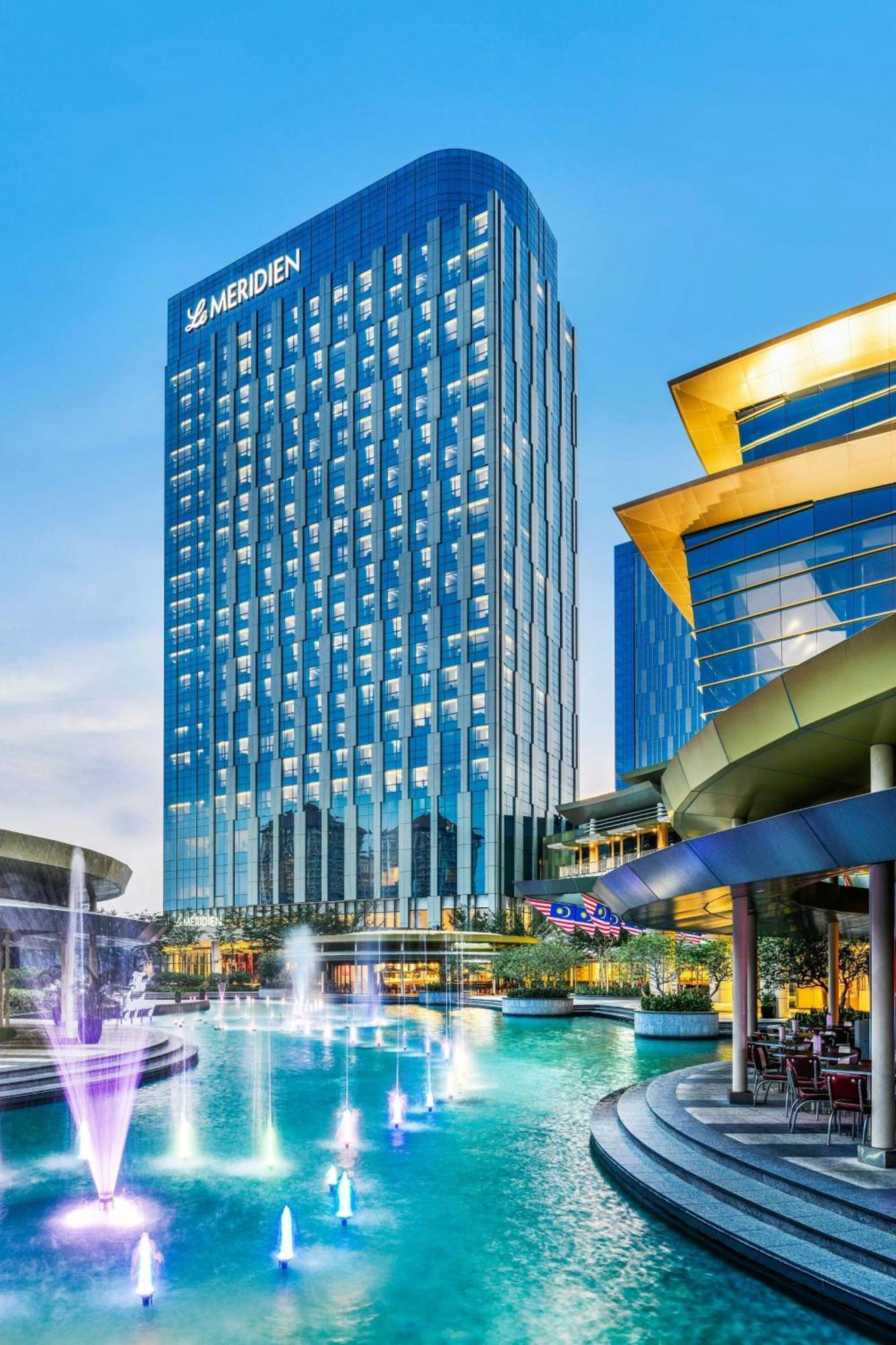 Le Meridien Putrajaya Exteriér fotografie The Ritz-Carlton, DIFC